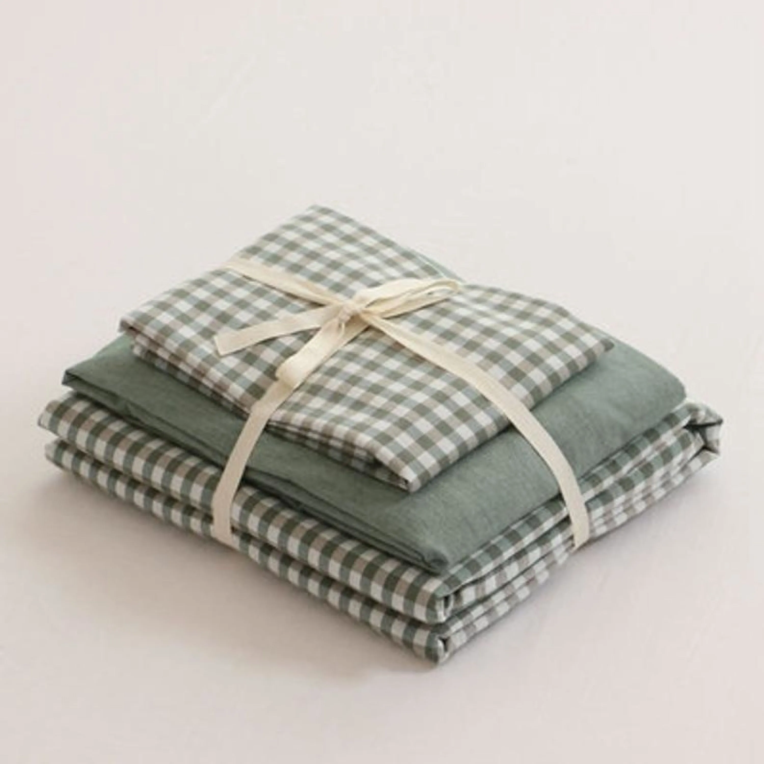 Gingham Bedding Set / Red