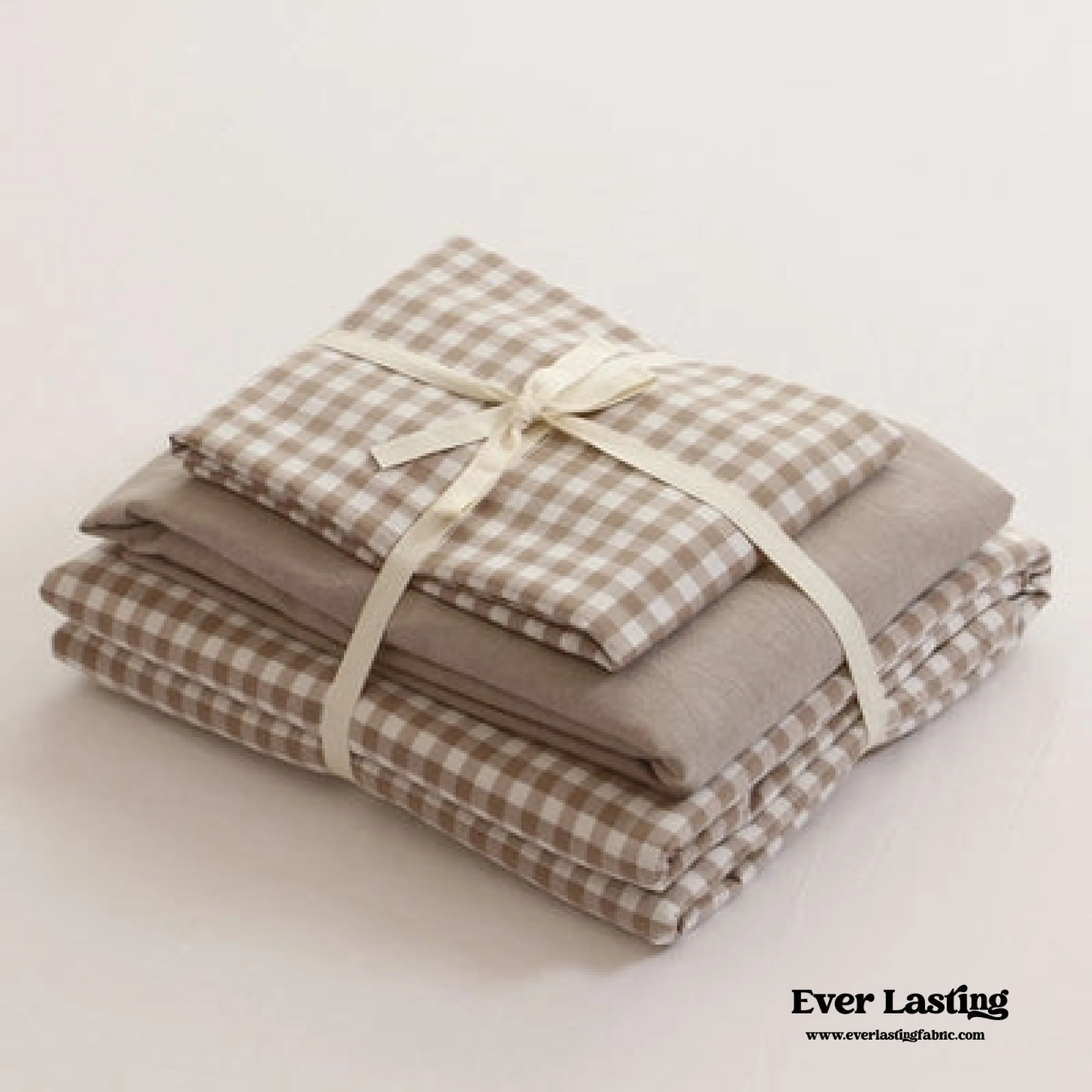 Gingham Bedding Set / Red