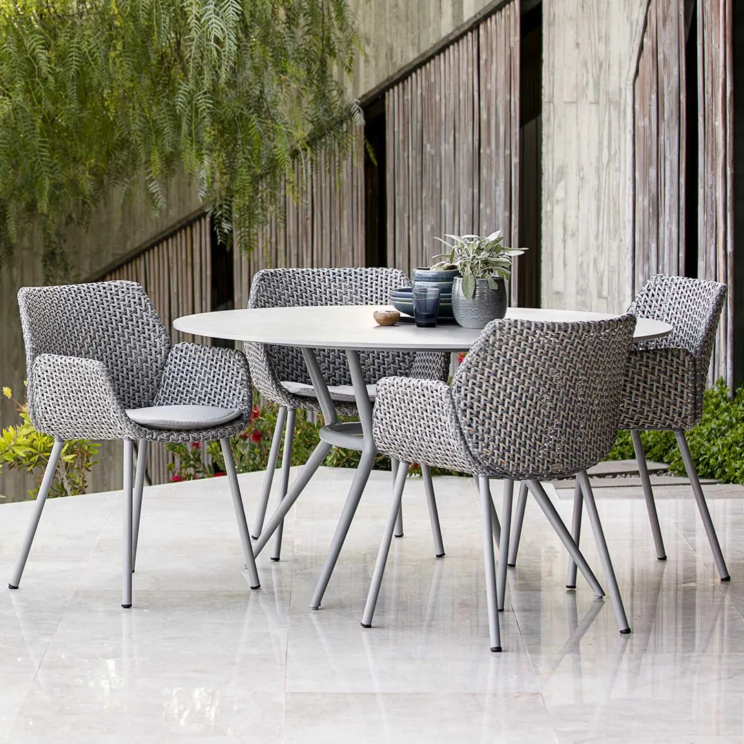 Joy Outdoor Dining Table - Round