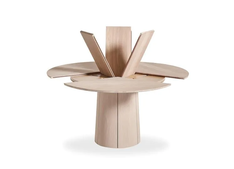 SM33 Dining Table by Skovby Furniture