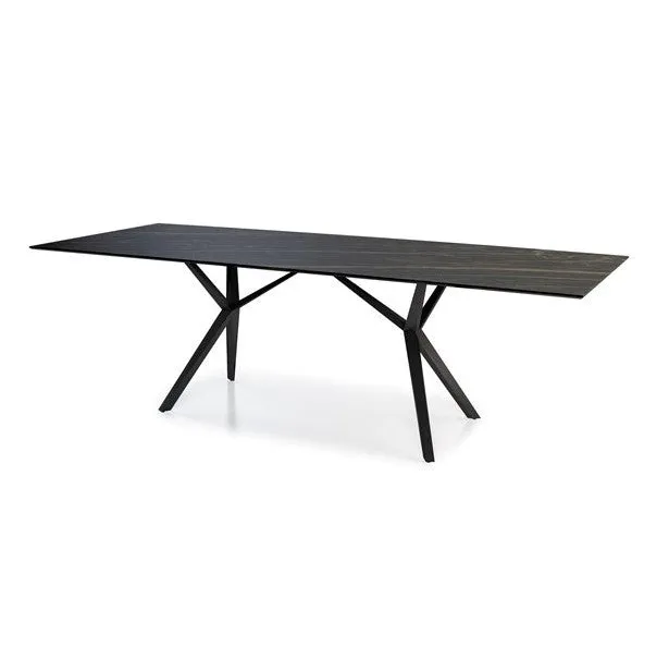 Urby dining table