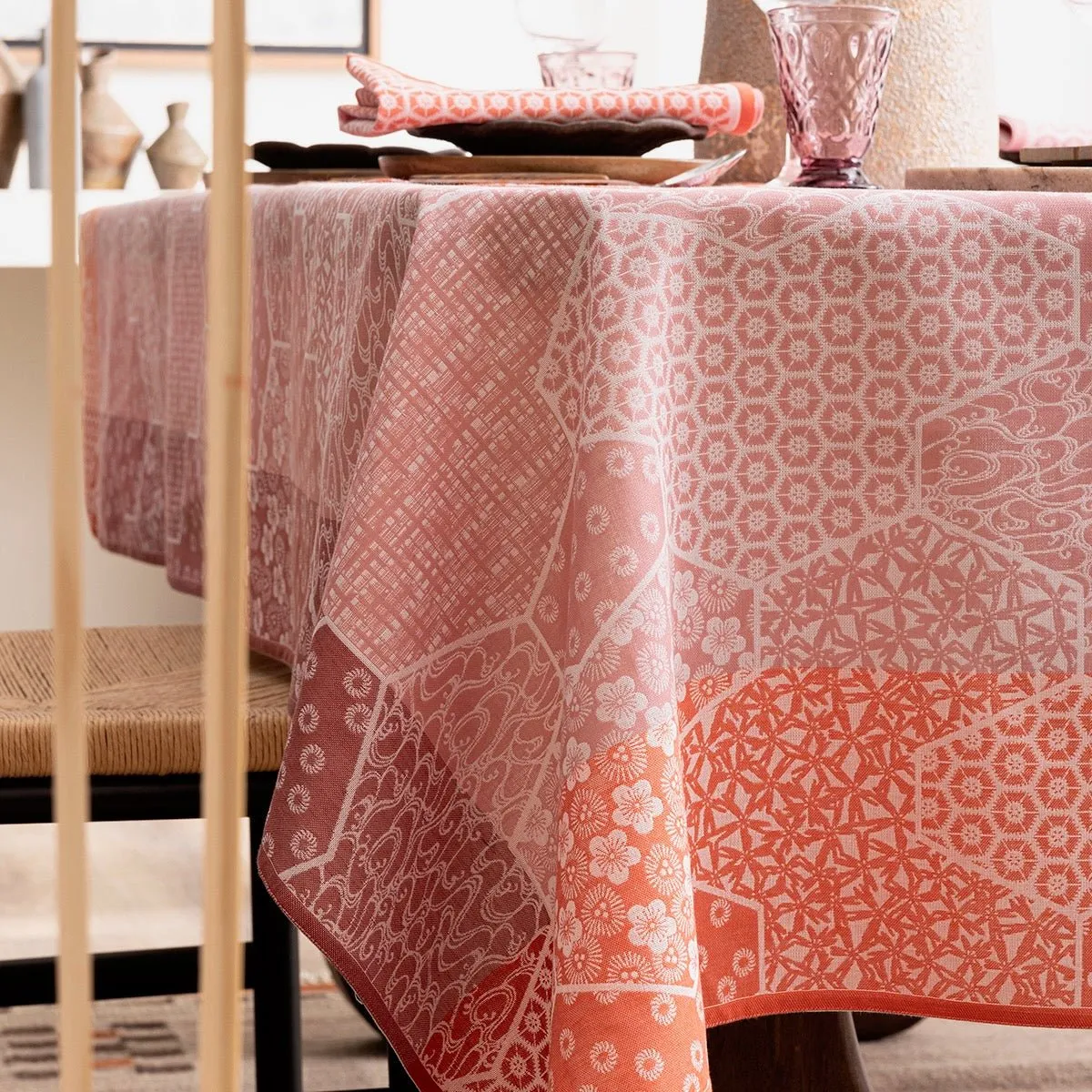 Wagara Pink 59" x 86" Tablecloth by Le Jacquard Français